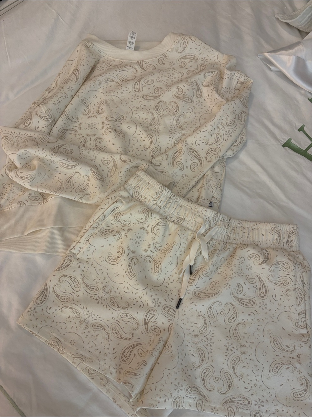 Balance Collection Cream Paisley Lounge Set - Shorts & Sweatshirt